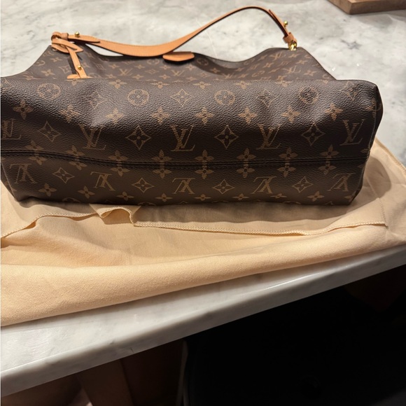 Louis Vuitton Graceful MM - Picture 7 of 12